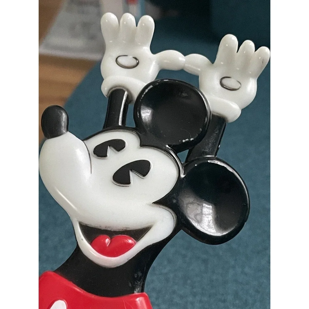 Vintage Walt Disney‎ World Mickey Mouse Back Scratcher Disney Red